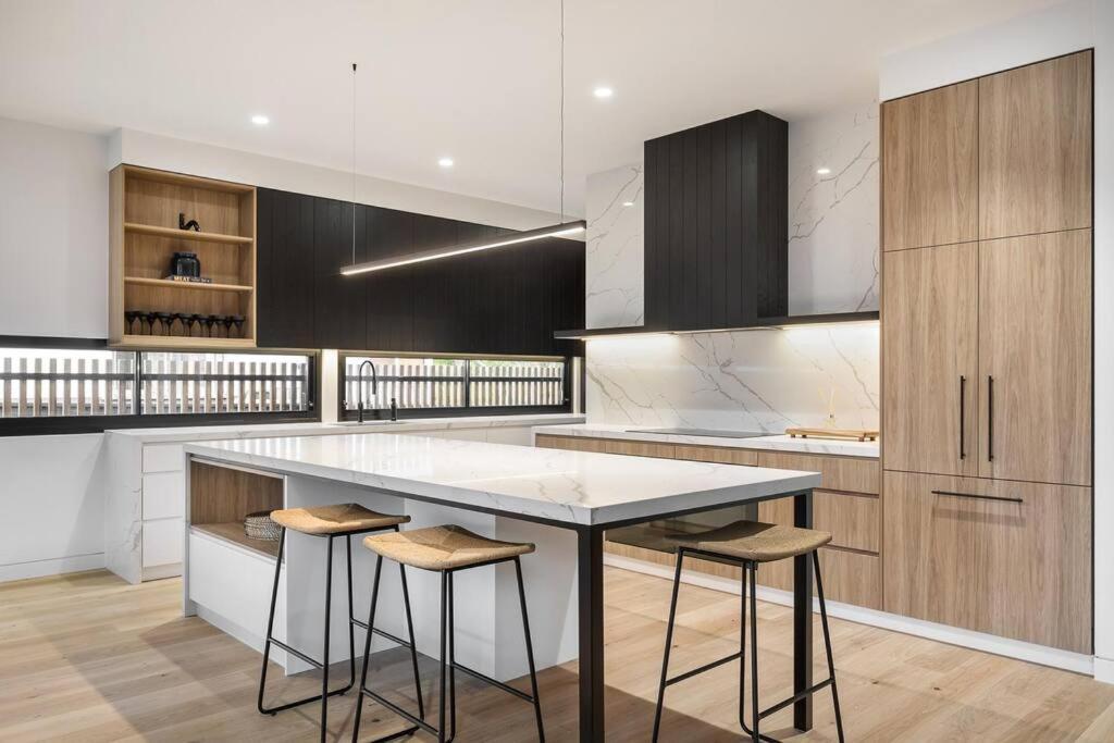 Kirks On Park - Brand New Luxury Home, Great Location Sorrento Extérieur photo